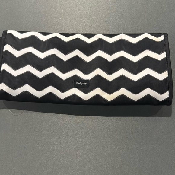 thirty-one black and white Thermal Travel bag - Picture 1 of 6